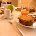 Beleli Daramba Bed and Breakfast Κούνεο